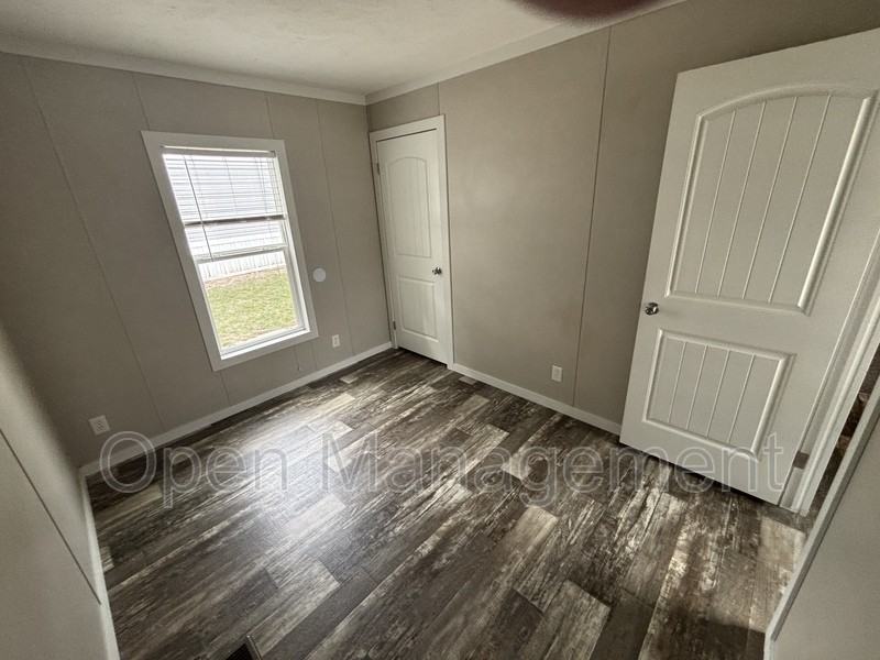 356 Bayhead Dr - Photo 6 of 11