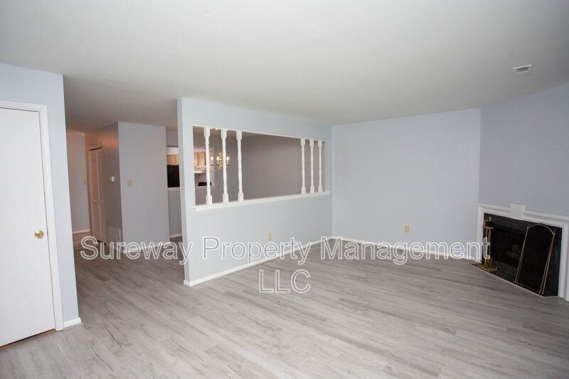 12 Grant Ln - Photo 7 of 47