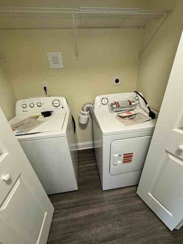408 S West St - Photo 3 of 7