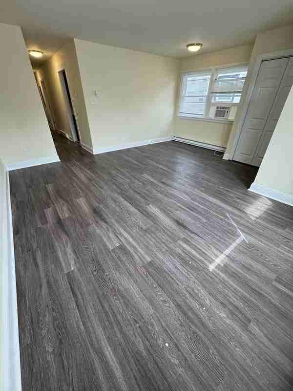 408 S West St - Photo 7 of 7