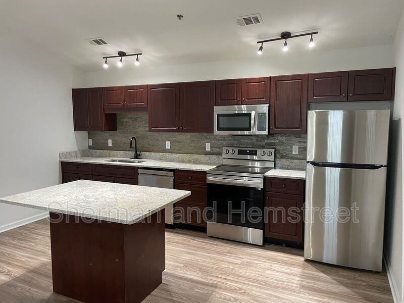 3301 London Ct #3301-201 - Photo 2 of 11