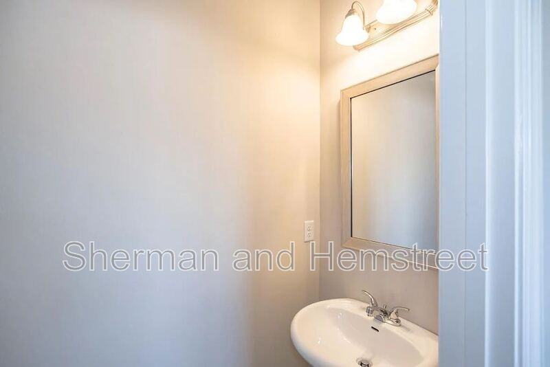 302 Joiner Cir #302 - Photo 5 of 12