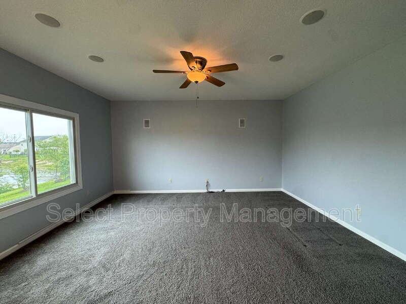 7518 Ravens Stone Dr - Photo 7 of 32