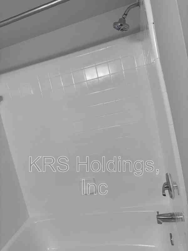 5606 Crenshaw Rd #1424 - Photo 7 of 14