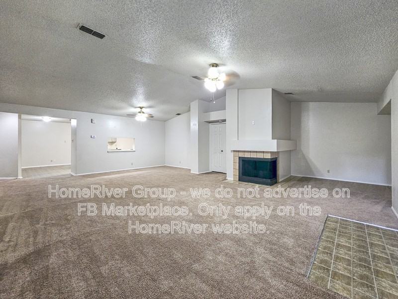 3224 Coral Grove Dr - Photo 2 of 25