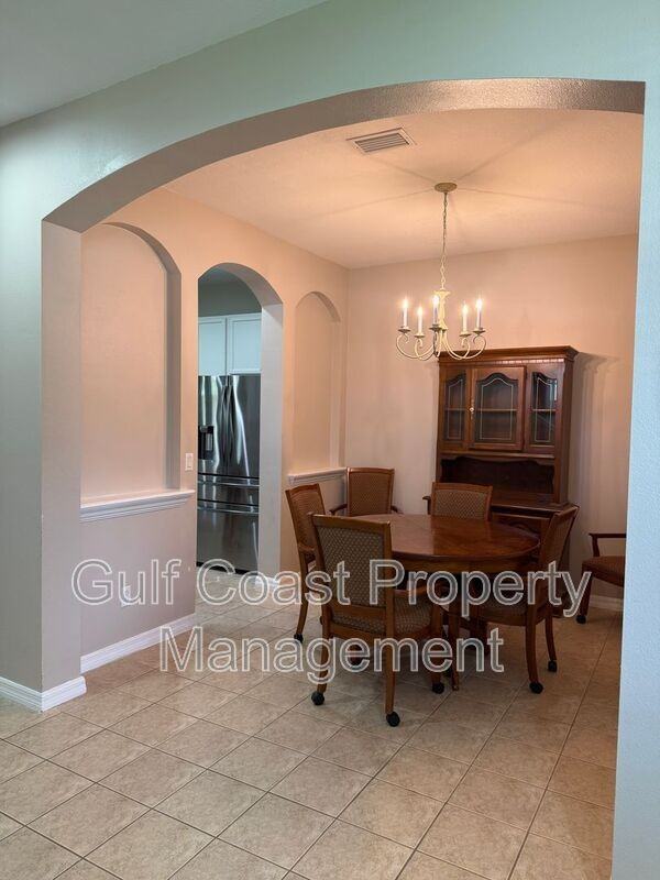 1128 Jonah Dr - Photo 3 of 39