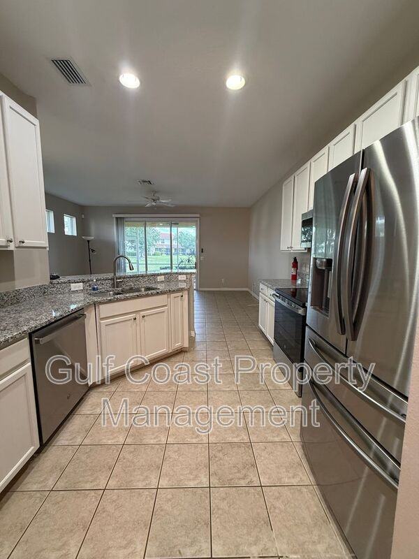 1128 Jonah Dr - Photo 5 of 39