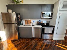featured image of 500 E Broadway Ave