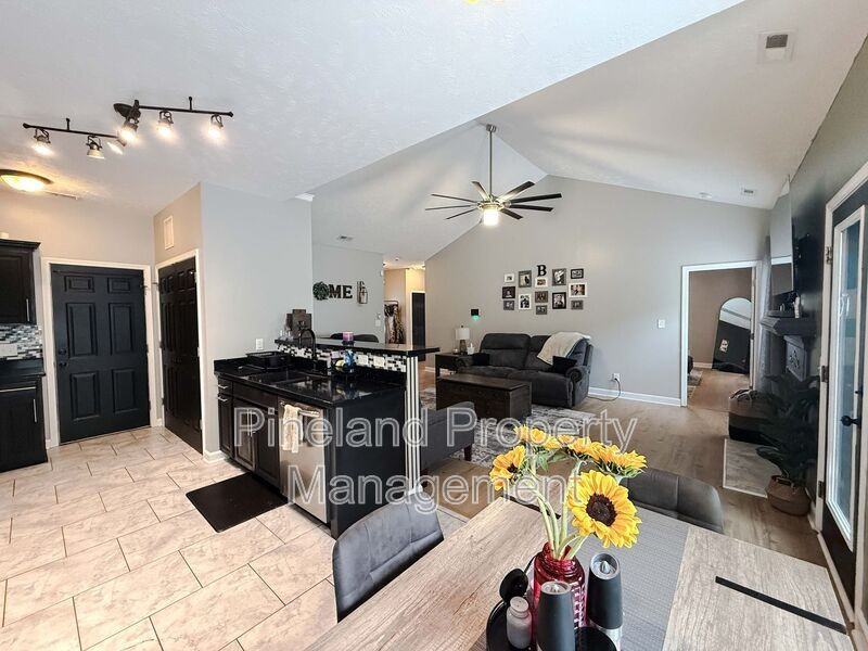 229 Scarlet Oak Dr - Photo 6 of 22