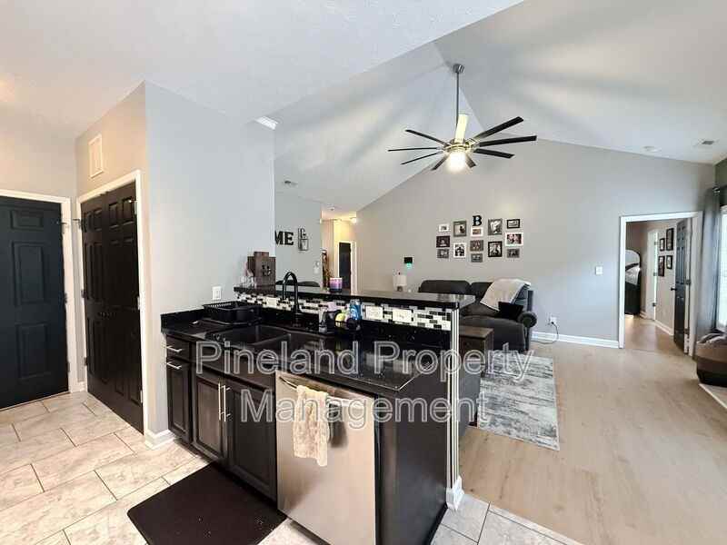 229 Scarlet Oak Dr - Photo 7 of 22