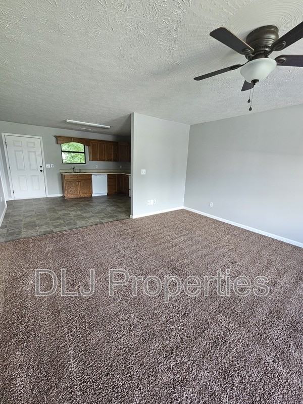 2149 Mccleary Rd #4 - Photo 3 of 9
