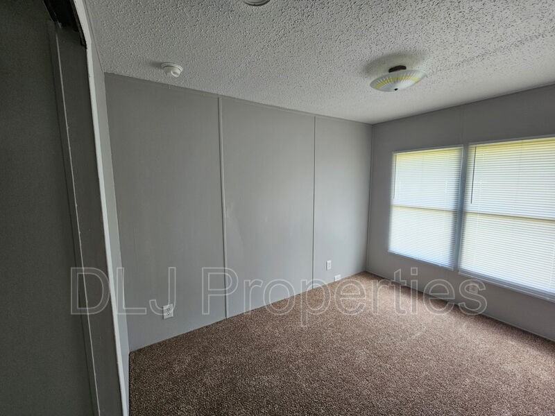 934 Eslinger Ct - Photo 7 of 8