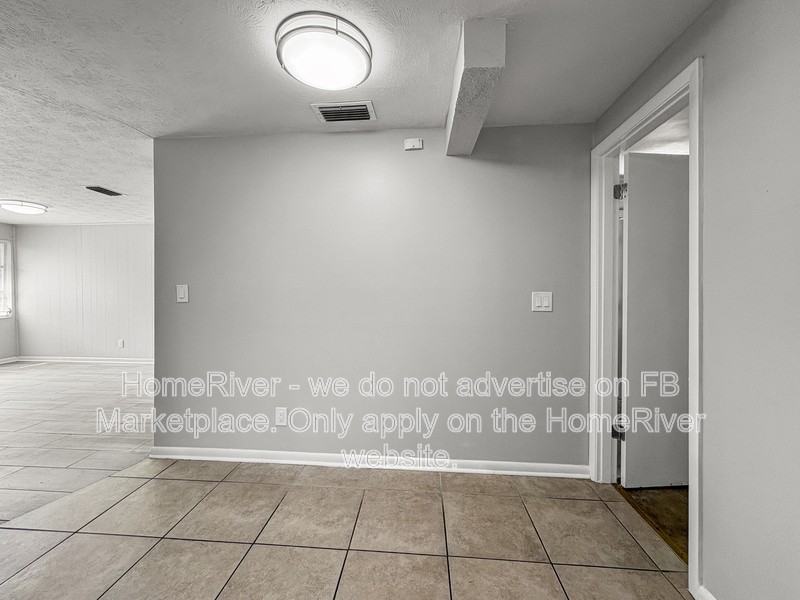 390 Dunwoodie Rd - Photo 5 of 20