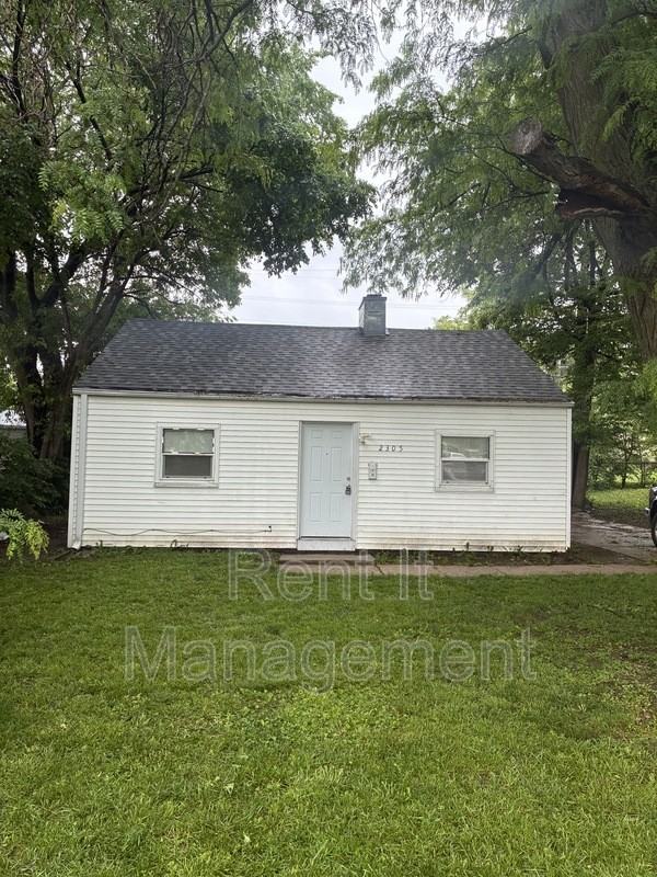 2305 John A Creighton Blvd - Photo 2 of 16