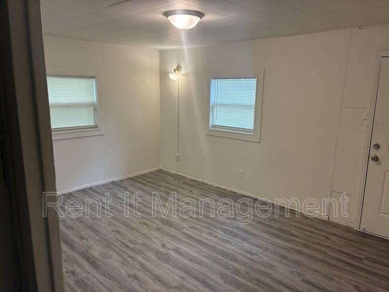 2305 John A Creighton Blvd - Photo 3 of 16