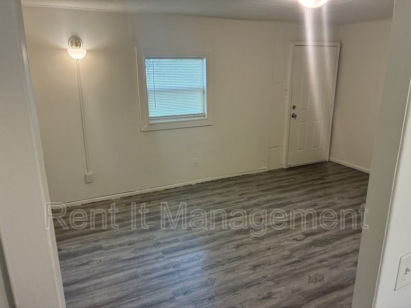 2305 John A Creighton Blvd - Photo 4 of 16
