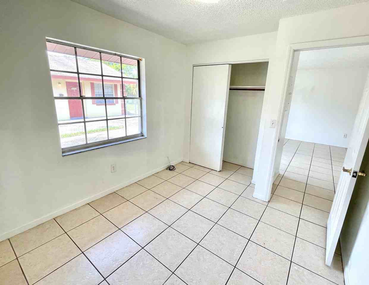 Spacious 2 - Photo 4 of 6