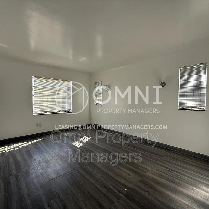 9747 Somerset Ave - Photo 3 of 17