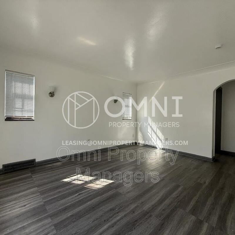 9747 Somerset Ave - Photo 4 of 17