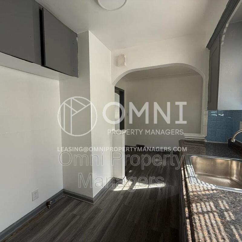 9747 Somerset Ave - Photo 7 of 17