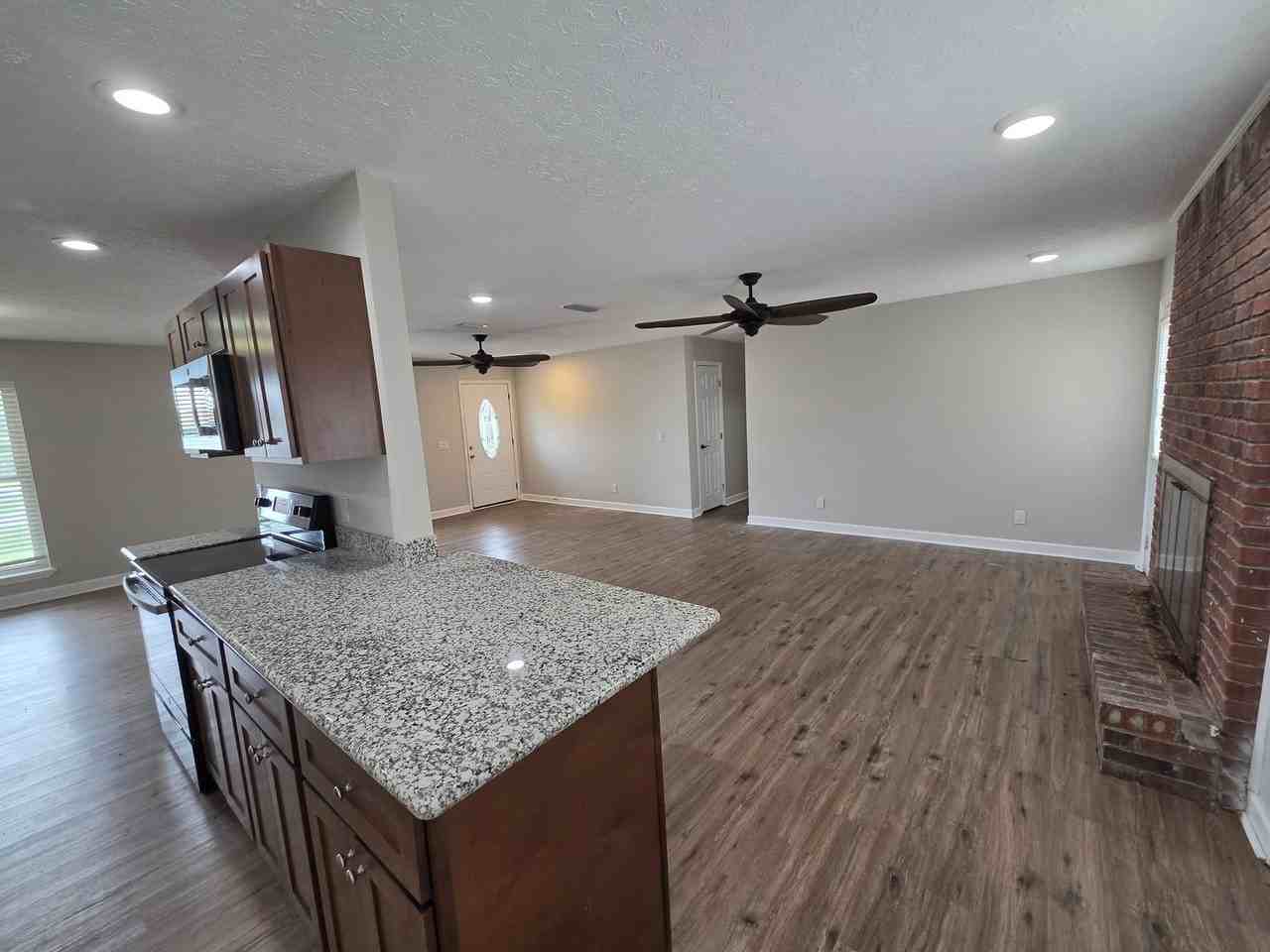 211 Sukoshi Dr - Photo 6 of 22