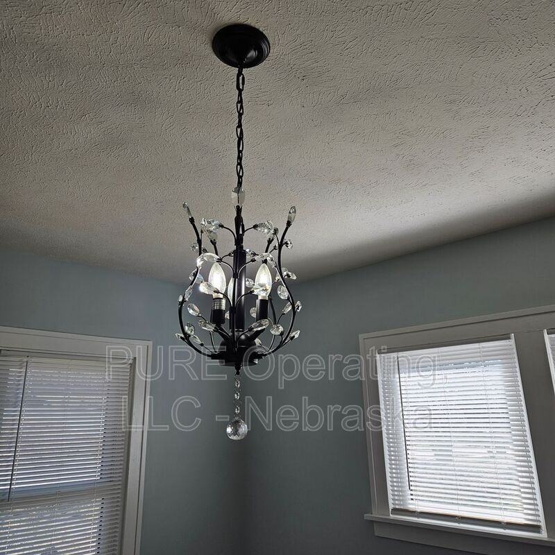3901 Curtis Ave - Photo 4 of 27