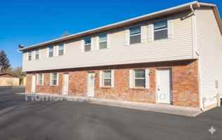 featured image of 1753 Grandview Dr #4
