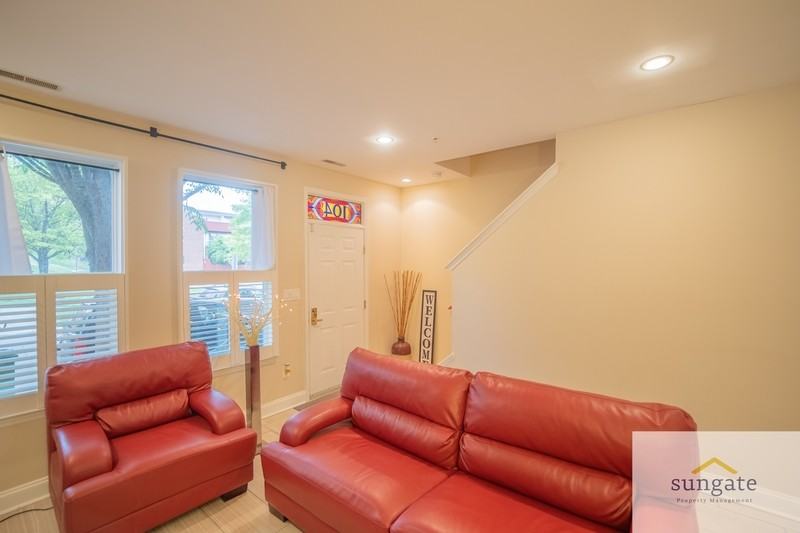 104 N Dallas St - Photo 3 of 37