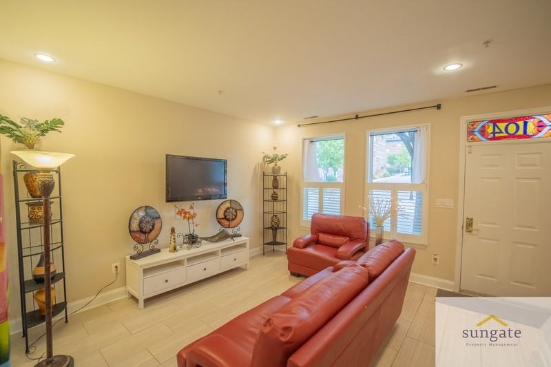 104 N Dallas St - Photo 6 of 37