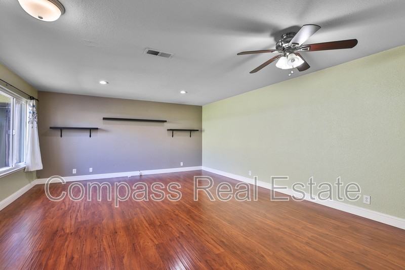 31101 Fredi St - Photo 5 of 21