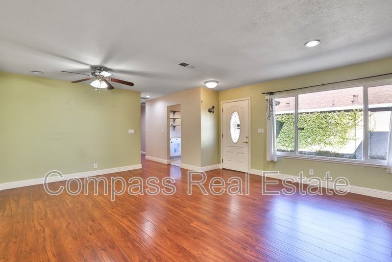 31101 Fredi St - Photo 7 of 21