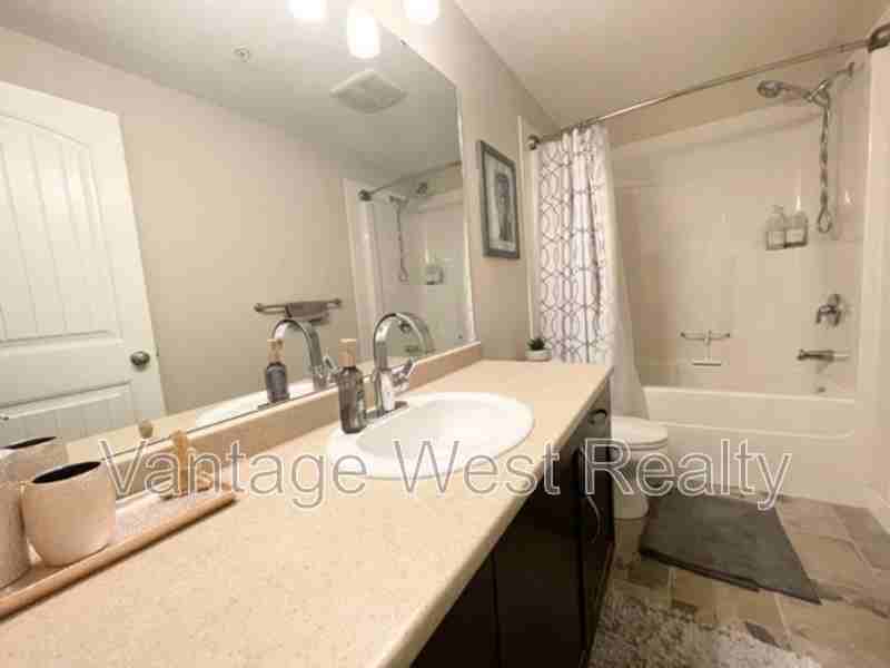 250 Beaver Lake Rd - Photo 2 of 8