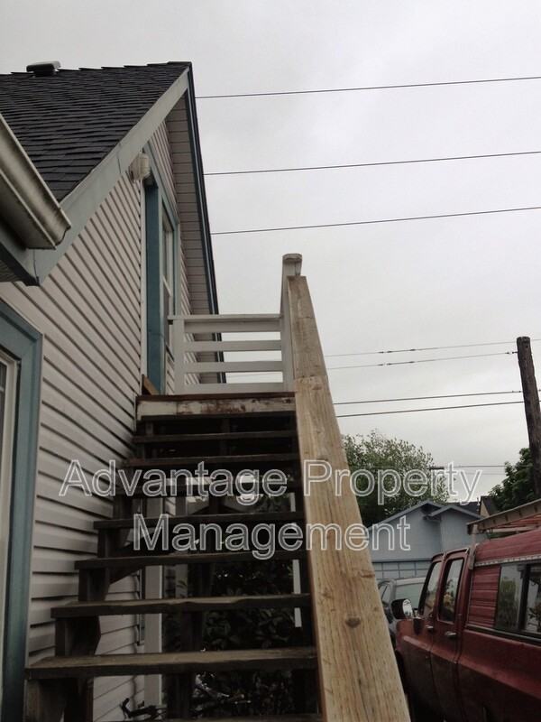 2613 Nw Grant Ave #2 - Photo 3 of 16