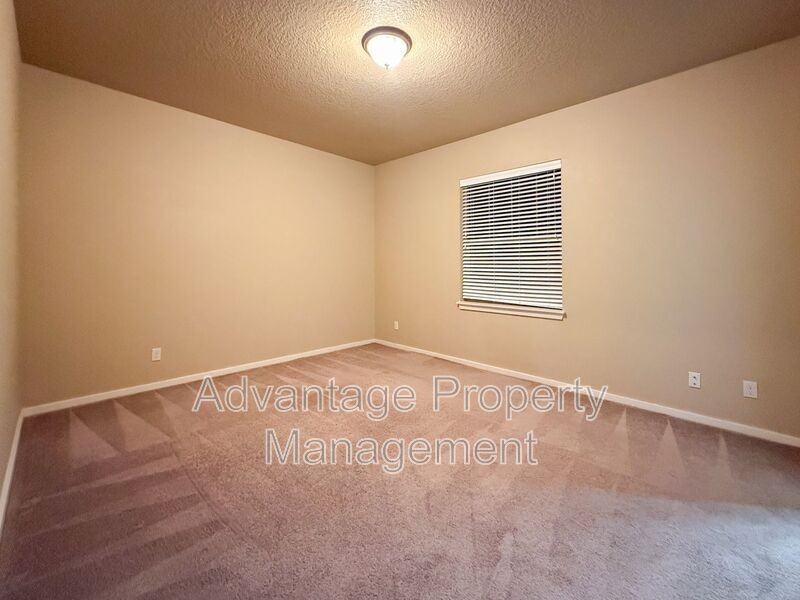 537 Catron St N #537-04 - Photo 7 of 35