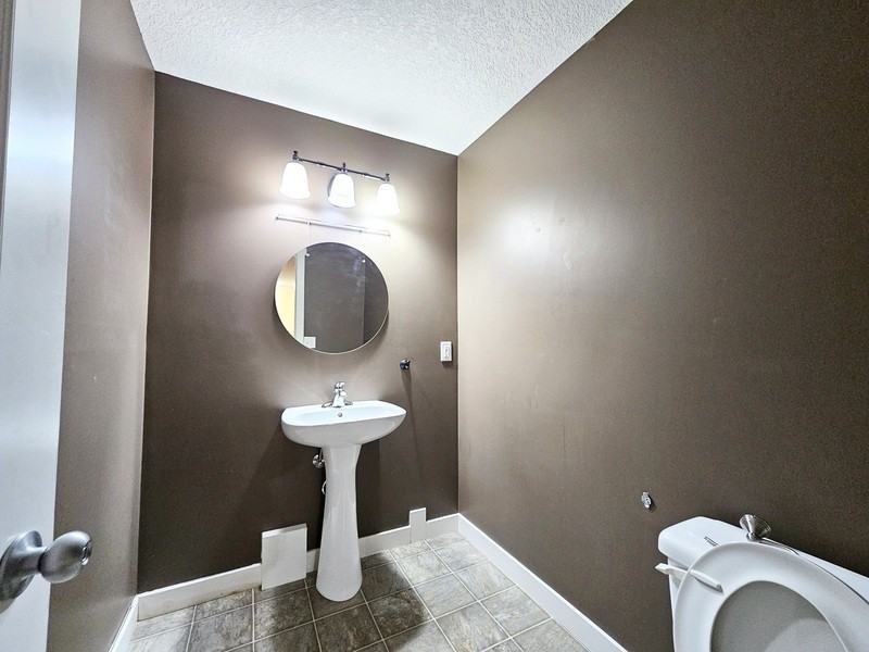 1383 Rutherford Rd Sw - Photo 3 of 32