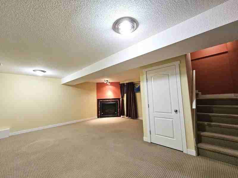 1383 Rutherford Rd Sw - Photo 4 of 32
