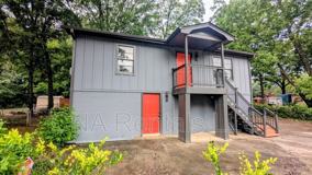 1772 Martin Pl Se #B - Photo 1 of 1
