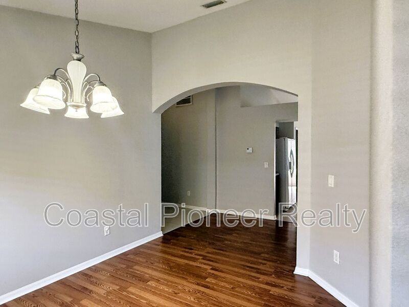 2345 Roanoke Springs Dr - Photo 5 of 33
