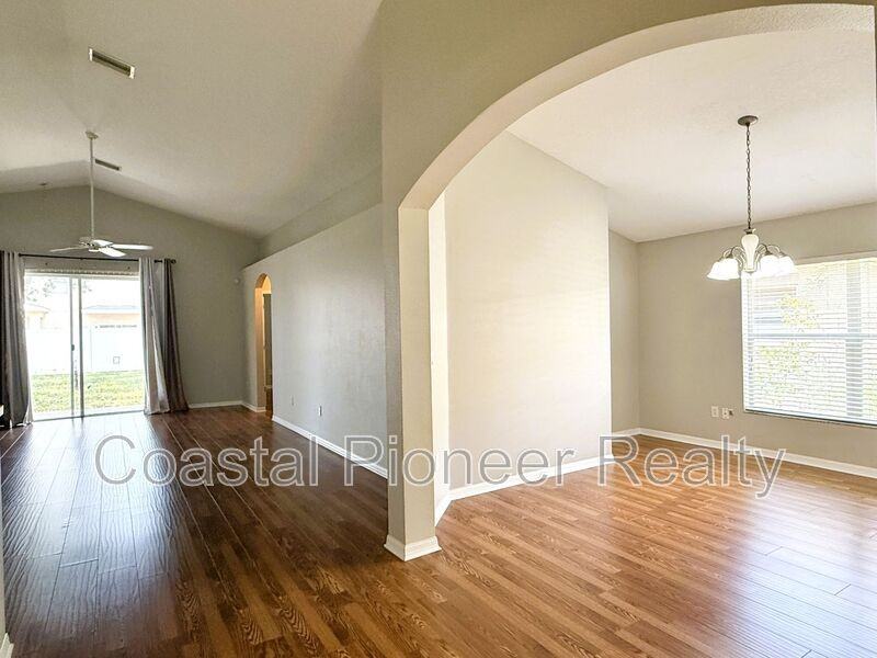 2345 Roanoke Springs Dr - Photo 7 of 33