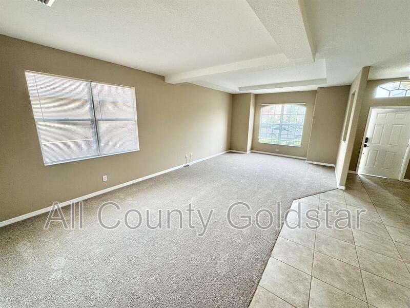 11489 Tinder Ct - Photo 3 of 13