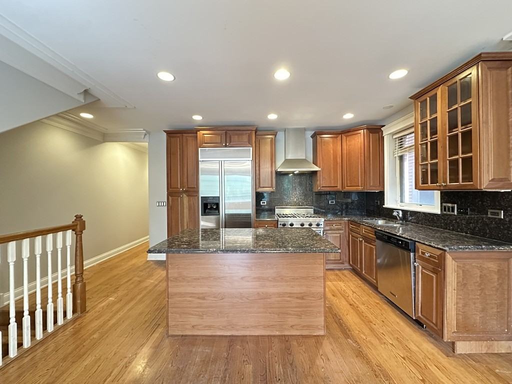 3721 N Clifton Ave #1 - Photo 2 of 21