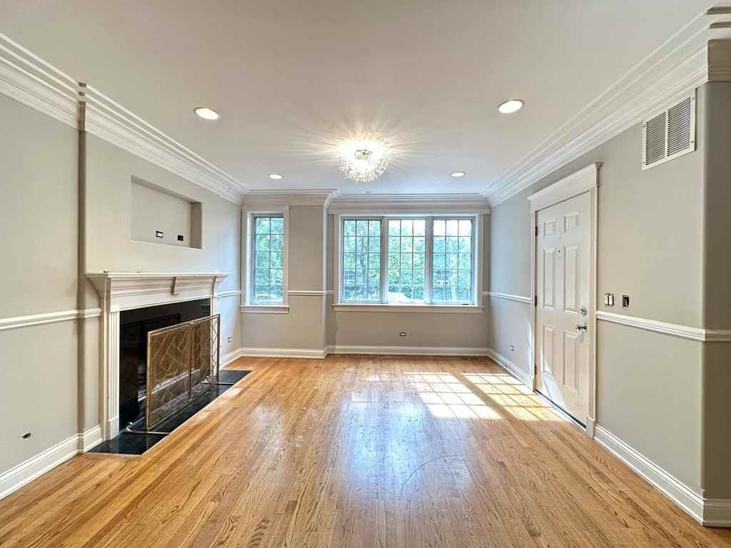 3721 N Clifton Ave #1 - Photo 5 of 21