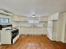 1230 - Photo 1 of 1