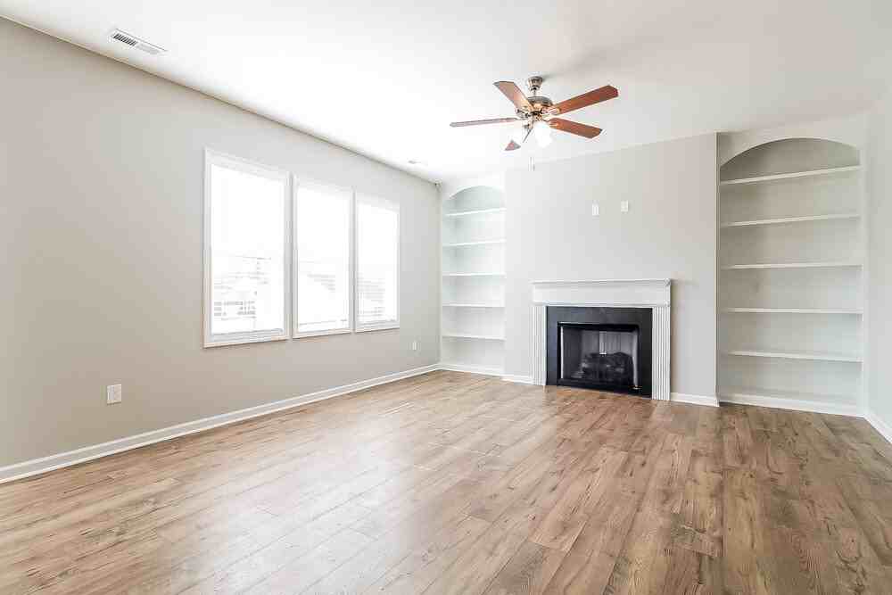 12 Patagonia Pl - Photo 5 of 20