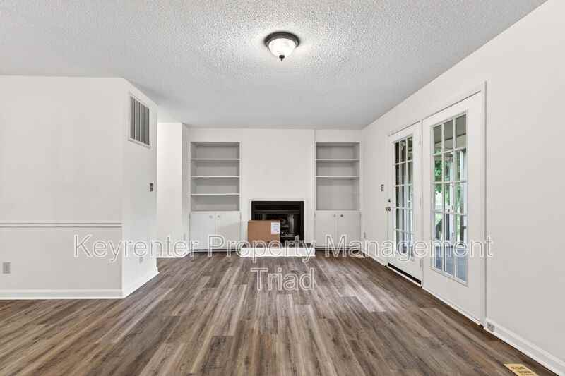 1223 Watermark Ct - Photo 3 of 27