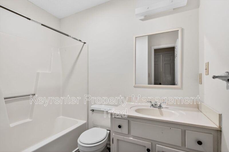 1223 Watermark Ct - Photo 5 of 27