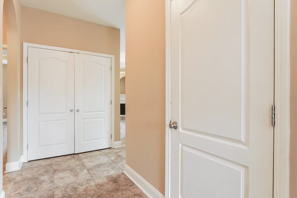 4493 Canterbury St - Photo 3 of 19