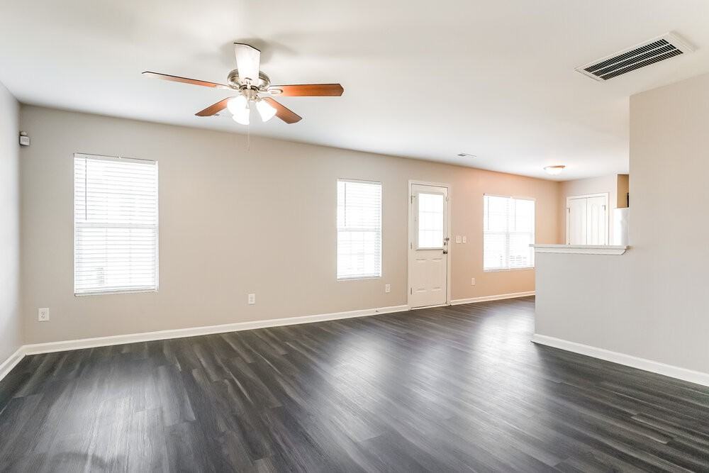 1615 Moineau Ln - Photo 5 of 17