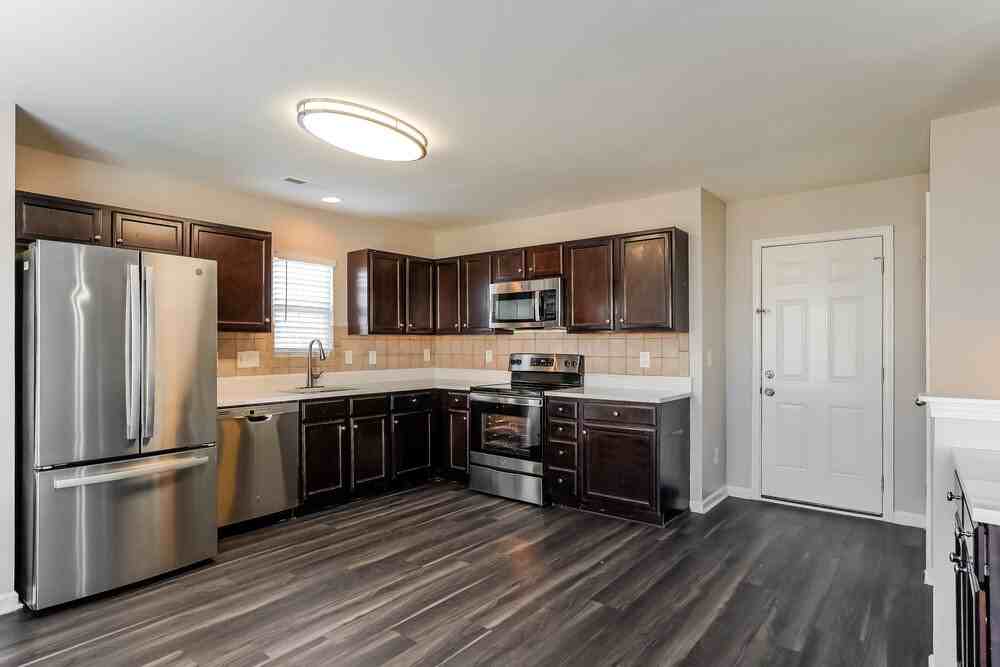 1615 Moineau Ln - Photo 7 of 17