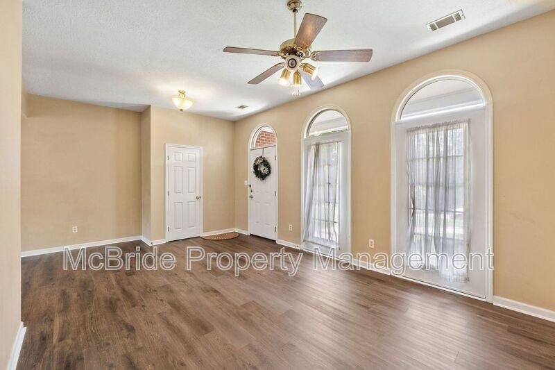 928 Hunting Horn Way W - Photo 5 of 28